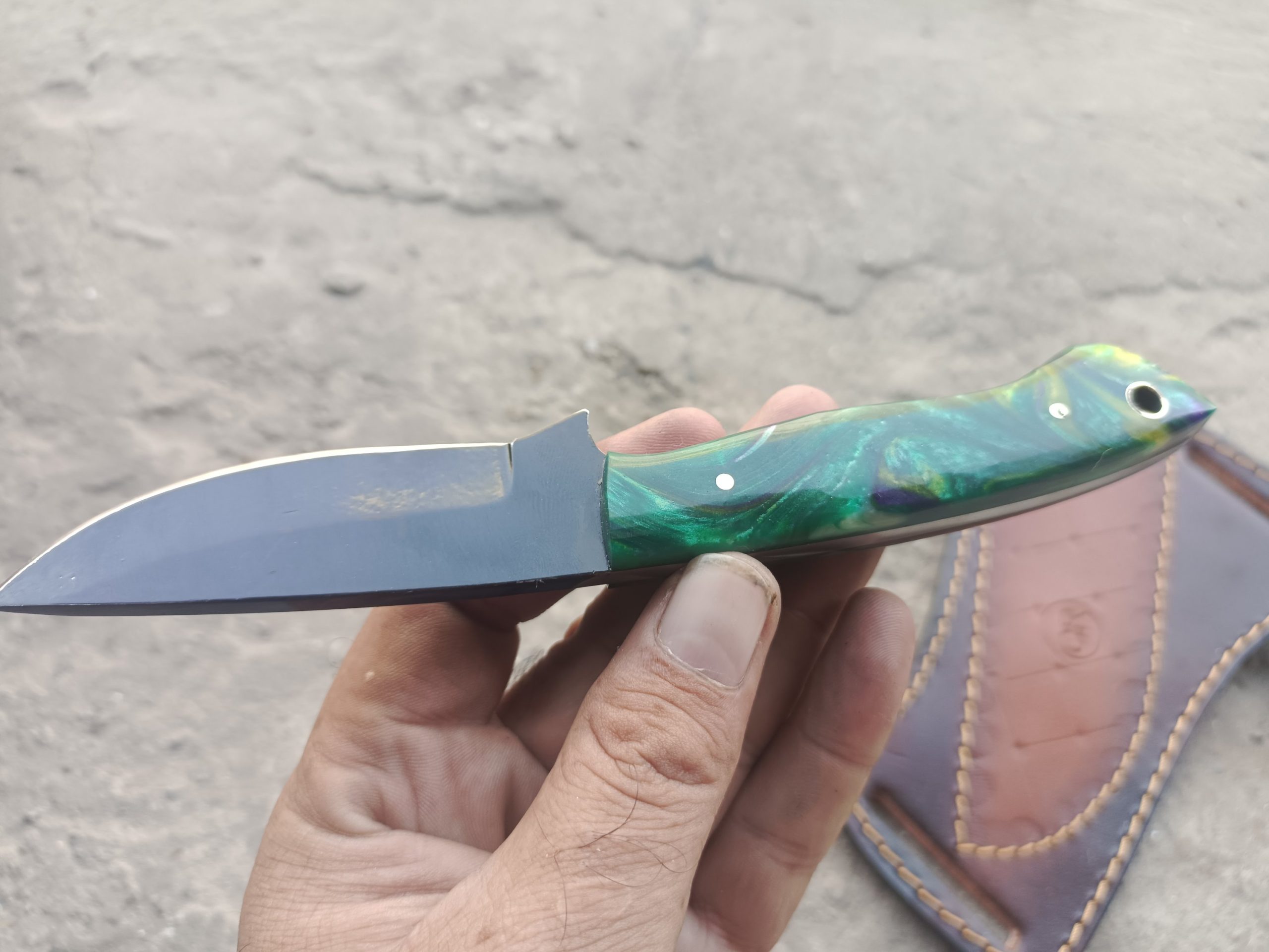 Resin Handle Black Polished Skinner Knife - Image 2