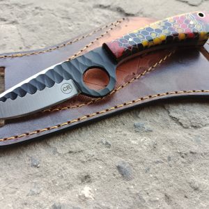 🔪 7" Hammered Stainless Steel Custom Knife with Resin Handle.